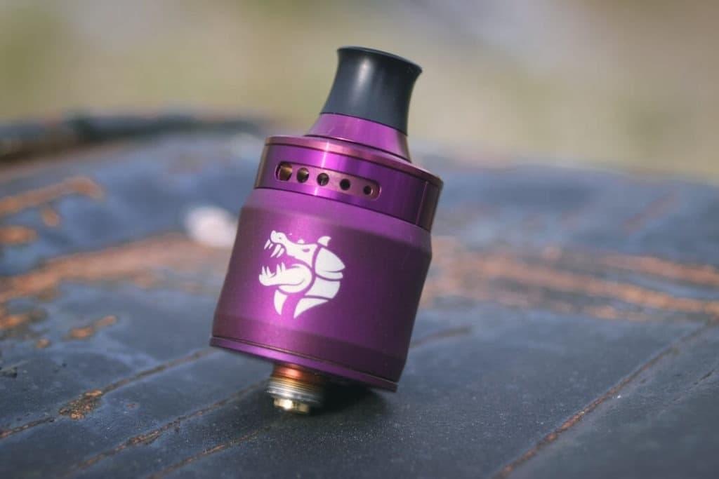 Exploring the Innovative Features of Bat E Cigarette for Modern Smokers