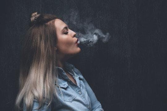 e-cigarette guide and quick facts on what are the ingredients in e cigarettes plus their health effects
