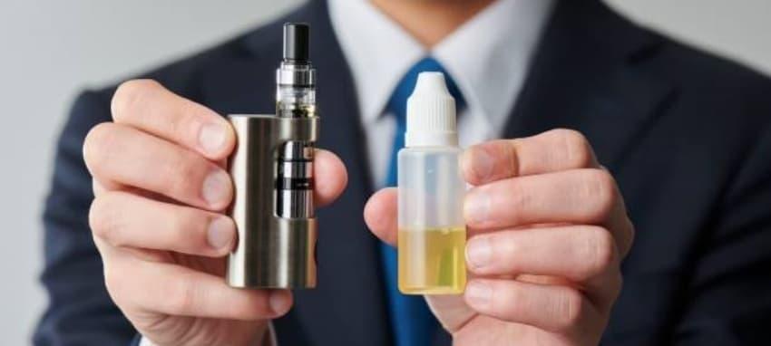 E-Zigarette travel essentials and the truth about e cigarette is allowed in flight with packing tips and airline policy updates