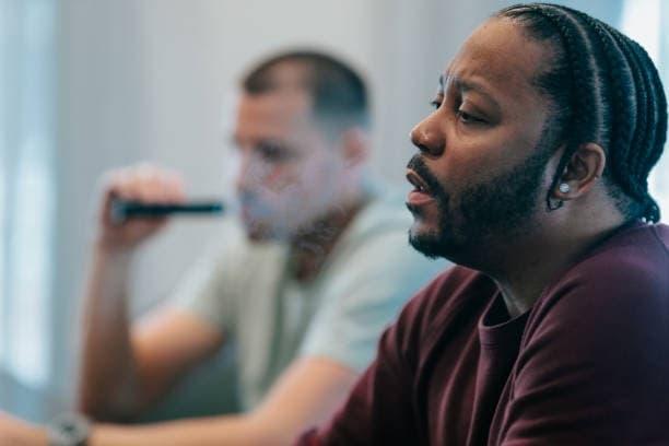 e papierosy travel advice - can you take electronic cigarettes on planes, packing rules, battery limits and tips