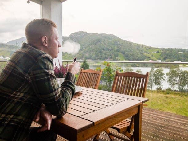 Practical Guide to us e-cigarette regulations 2025 and Their Impact on nhà cái uy tin Betting Platforms