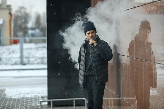 Expert Take on ibvape 35000 Züge Performance Tested and ez smoker electronic cigarette Features Compared